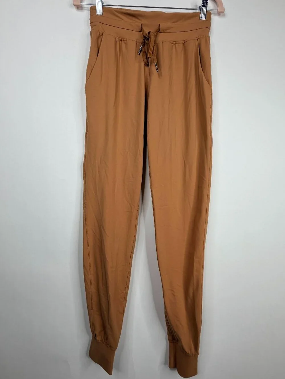 Zyia Active Ascend Joggers Pull On Drawstring Mid Rise Camel Brown Medium #A3244